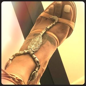 Beautiful Giuseppe sandals size 7